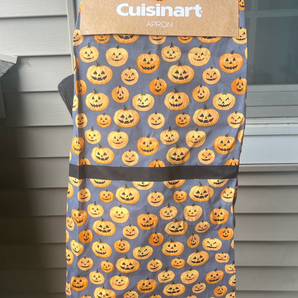 Cuisinart Halloween Apron with Pumpkin Design NWT